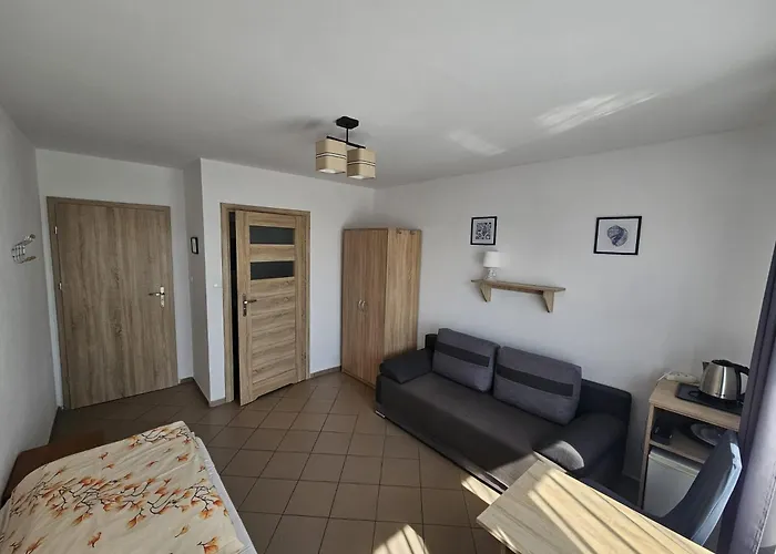 Ibis Гостевой дом Карвиа